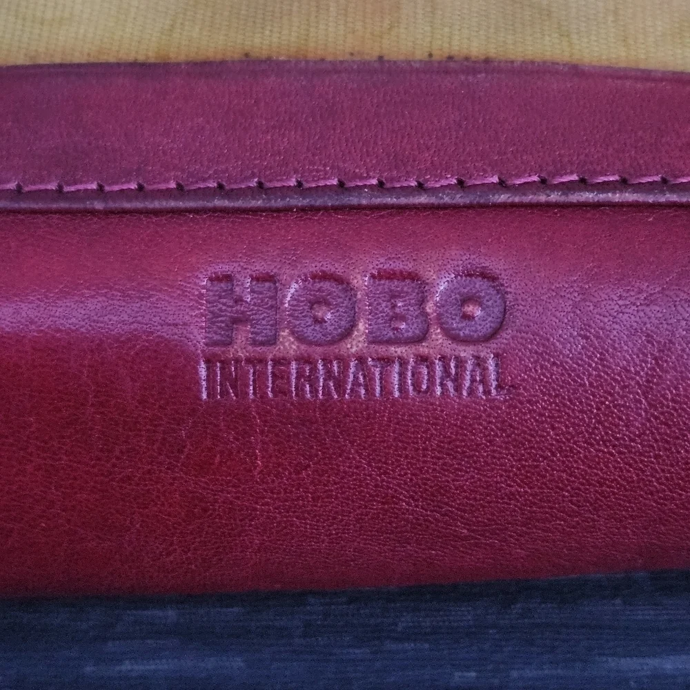HOBO International Red Leather Credit Card ID Window Wallet Crossbody Bag Purse